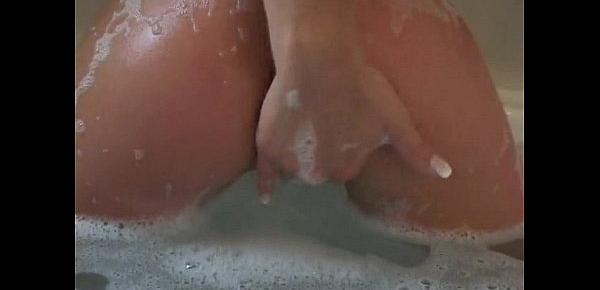  Mary Fucks Her Wet Pussy Hole